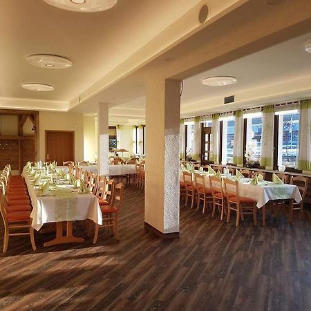 Hotel Fasold Sulzfeld  Ngoại thất bức ảnh